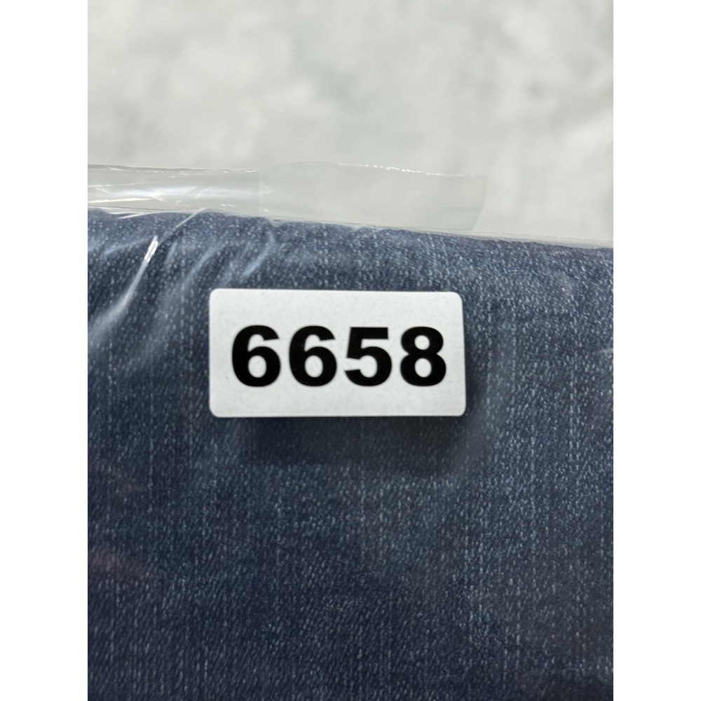 NYDJ Jeans Womens 10 Blue Marilyn Straight Medium Wash Stretch Denim 32x31 - Picture 9 of 9
